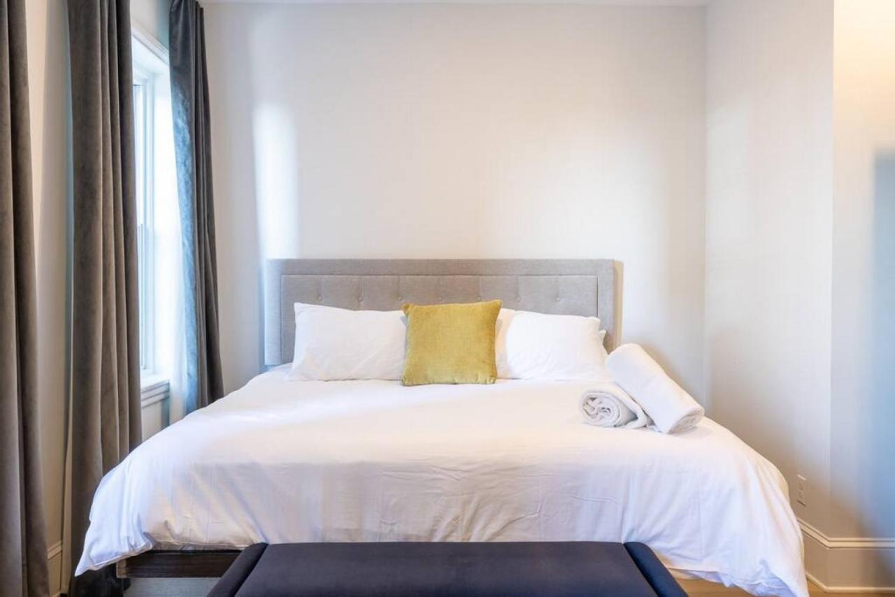 Thena Hotel - Large Studio Филаделфия Екстериор снимка